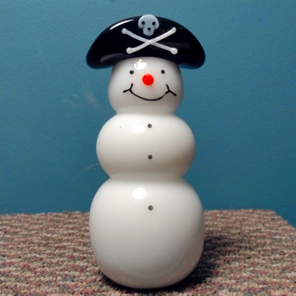 Pirate Snowman Vitrix Hot Glass